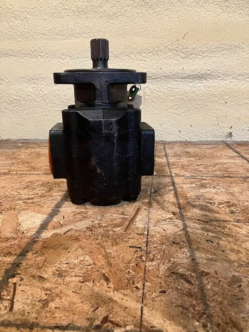 Parker hydraulic pump 3139111202"