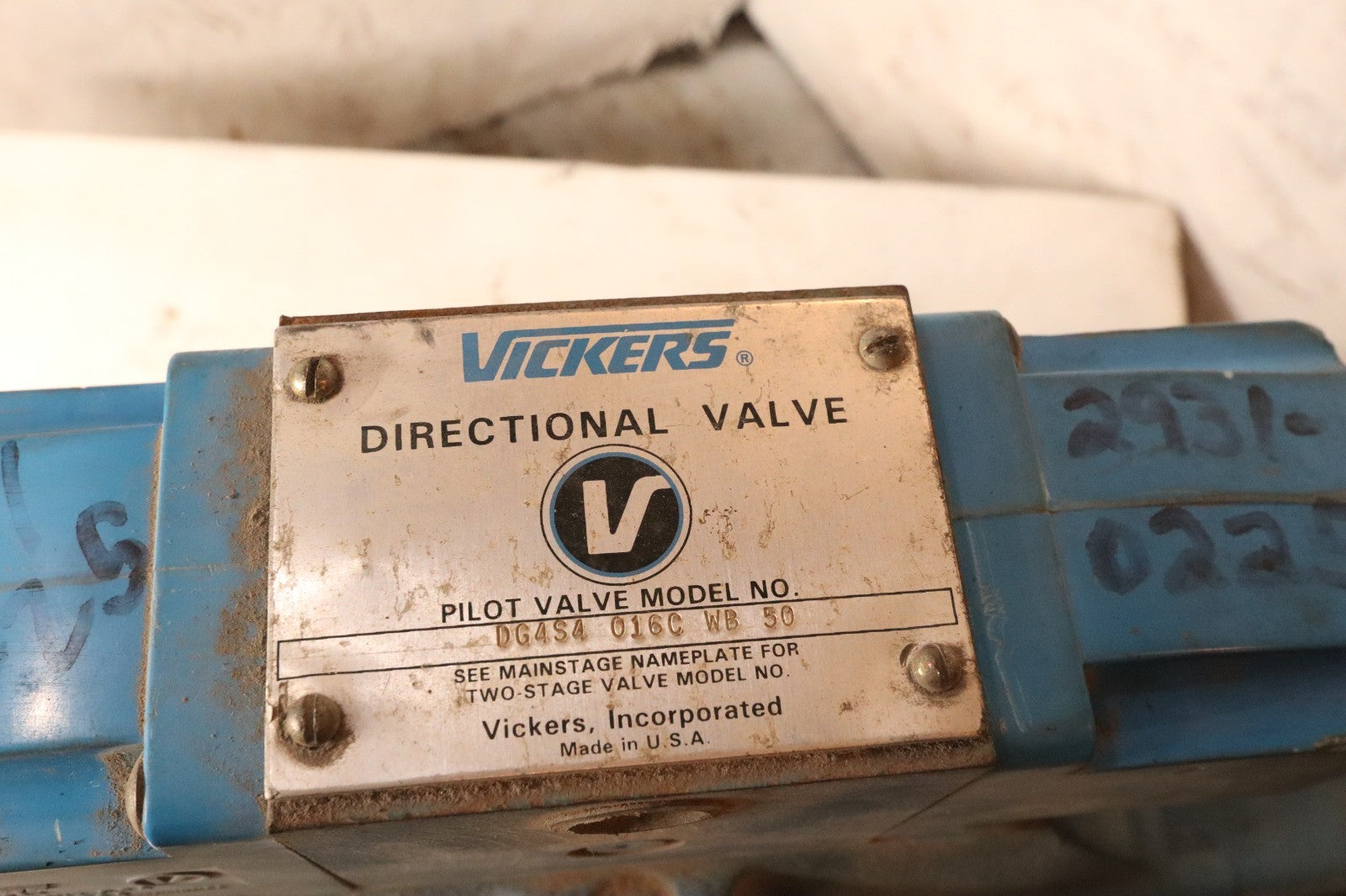 Vickers Directional Control Valve DG5S4 102C T WB 80