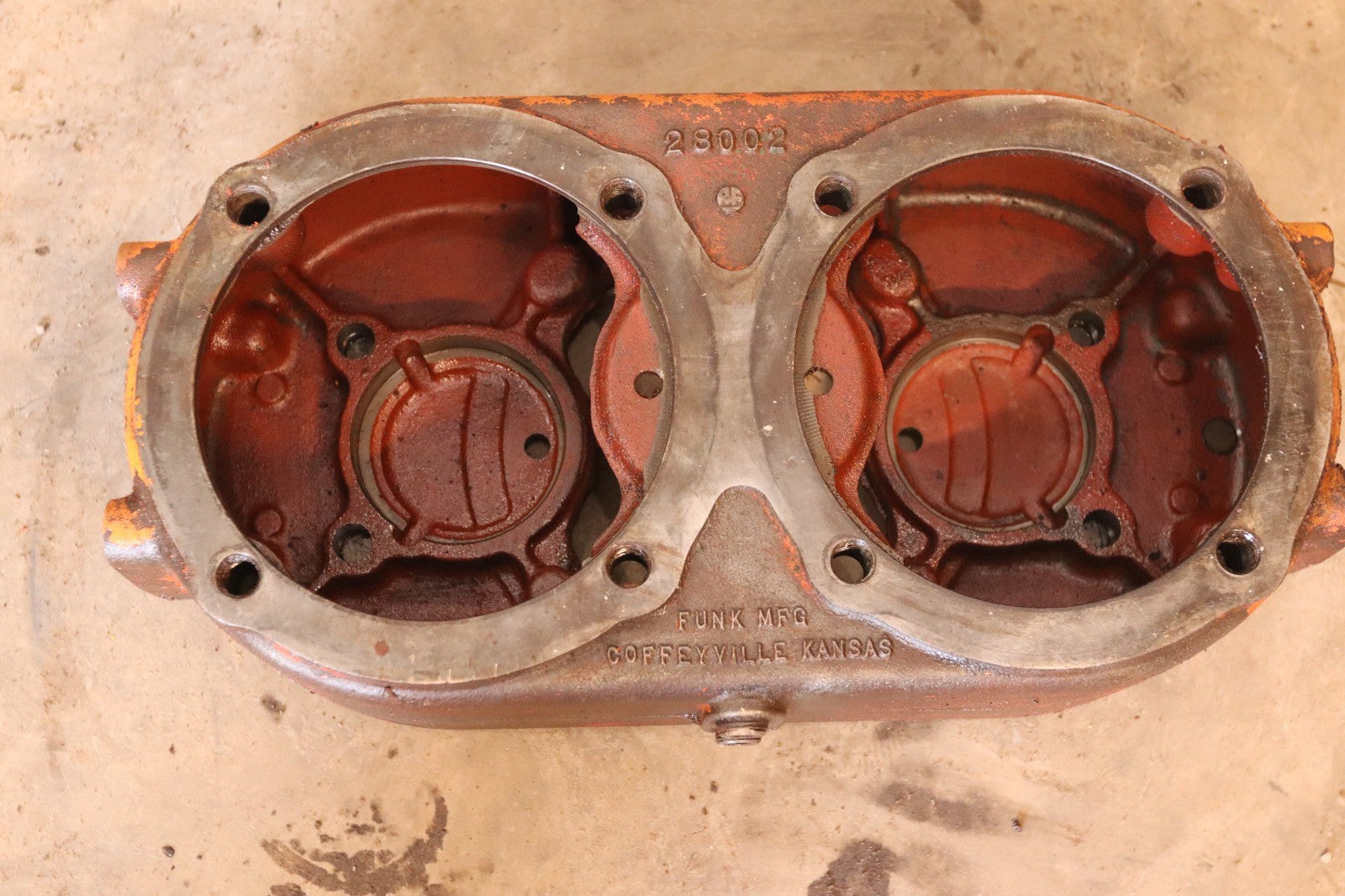 *HOUSING* Funk Manufacturing Series 28000 Model 28102 *HOUSING*
