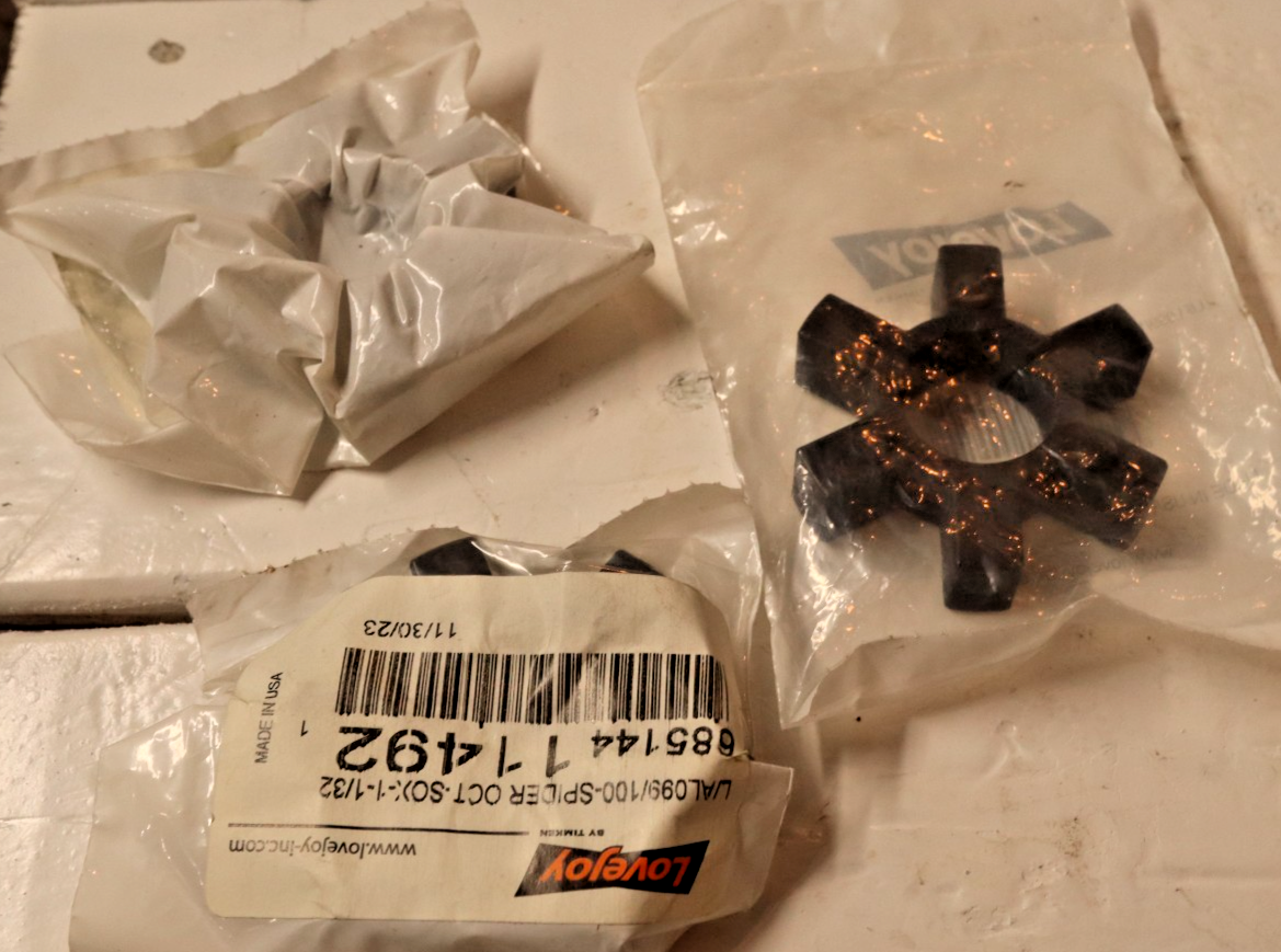 Lovejoy L-099-L-100 spider coupling Insert Black open center