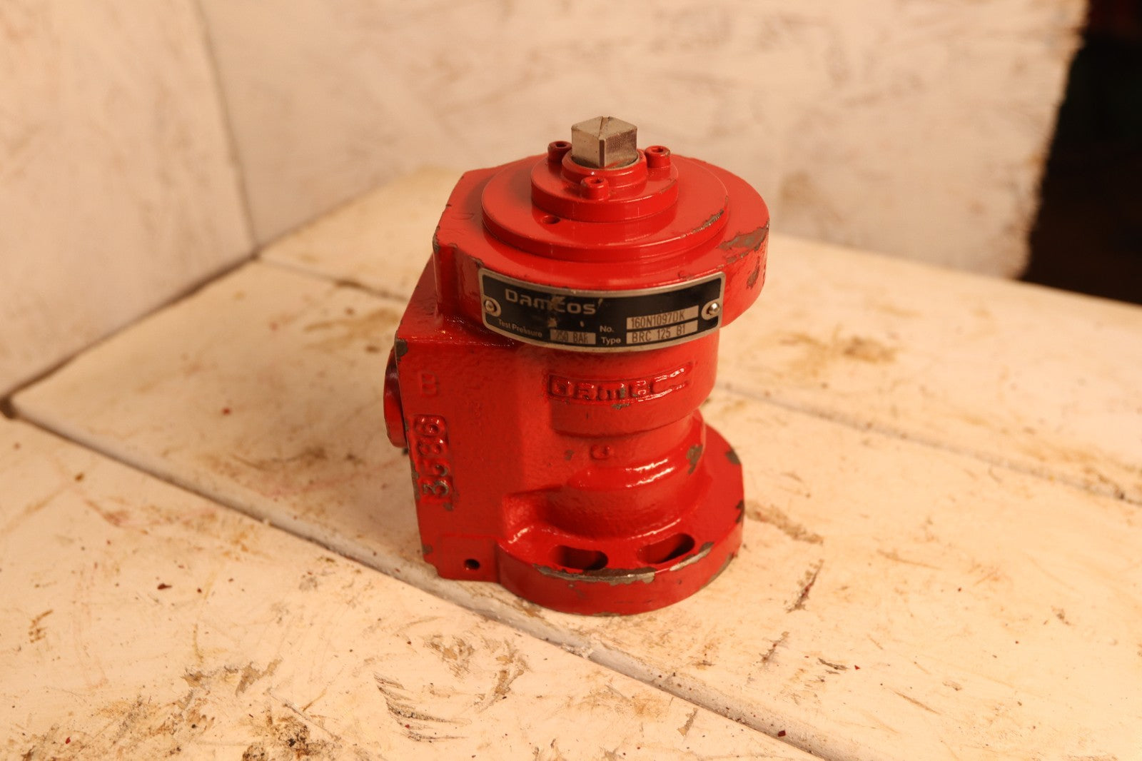 Damcos BRC-125-B1 Hydraulic Double-acting Balanced Rotary Actuator 160N1097DK