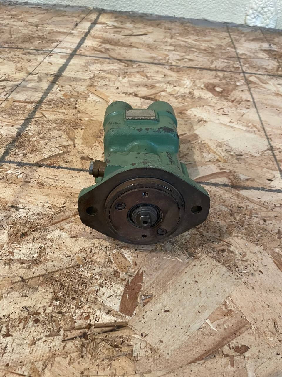 Rickmeier Fuel Pump With Integrated Pressure Control Valve 25/20 FL-M-D8-SO