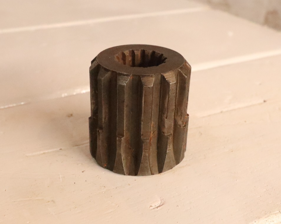 John Deere 4028055: Splined Coupling