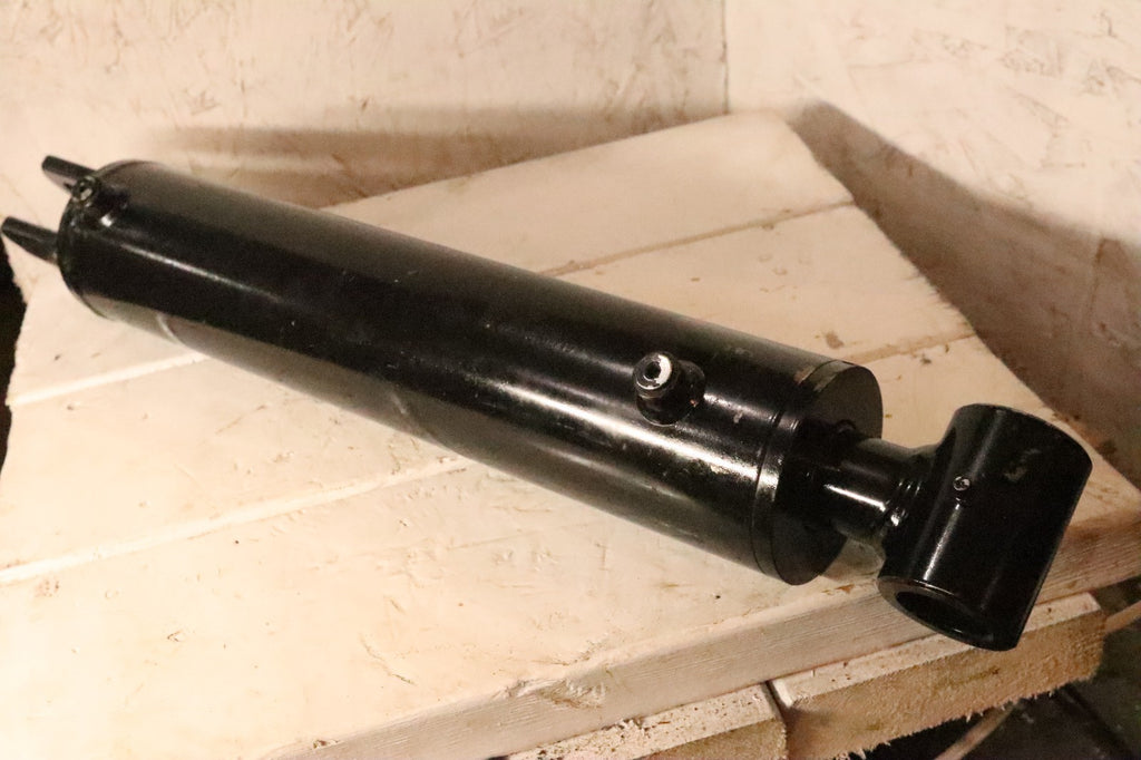 26820-302 322-399 BM 6723467 hydraulic cylinder