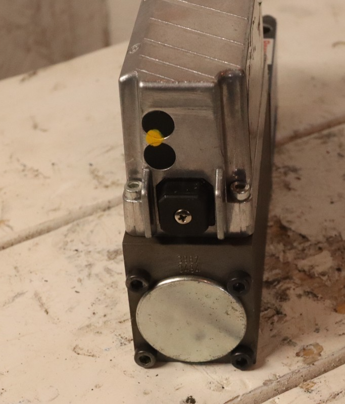 Rexroth Valve 4WRPEH 6 C3 B12L-20/G24K0/A1m