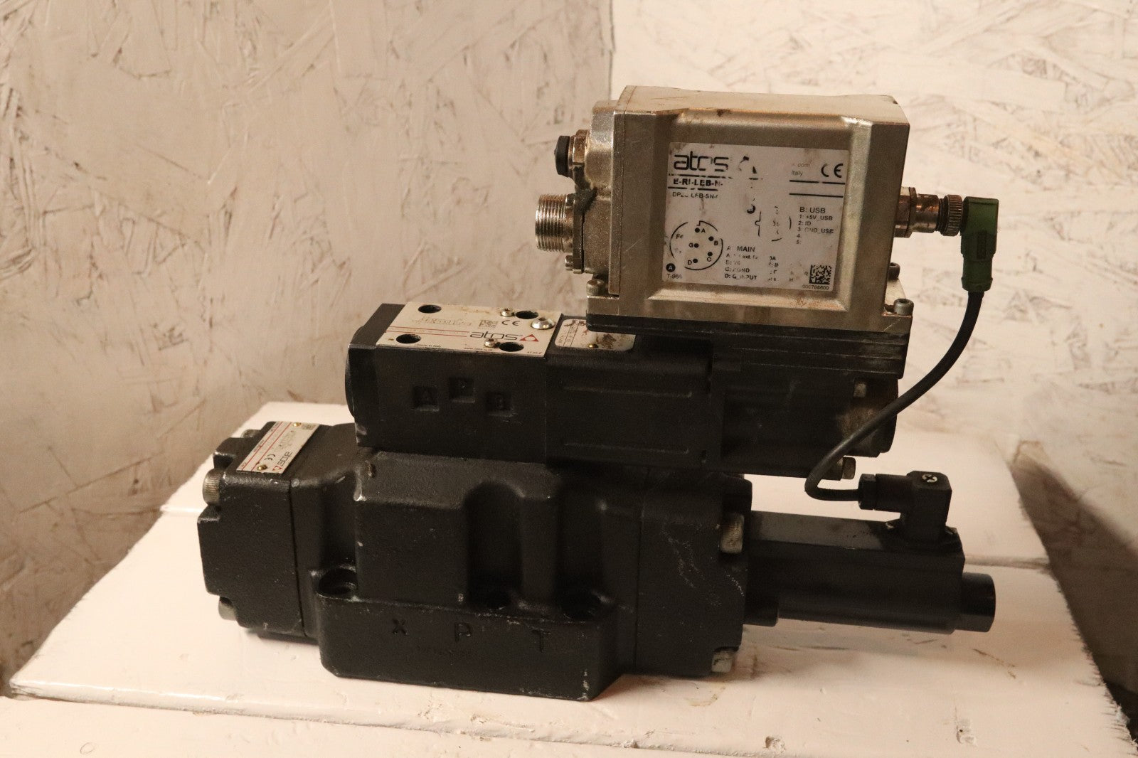 ATOS Proportional Valve DPZO-LEB-SN-NP-270-L5 10 Hydraulic Control Valve