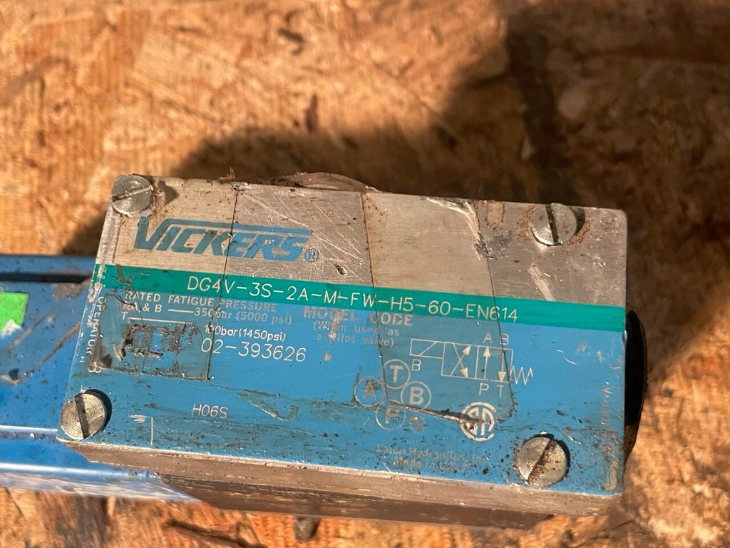 Vickers DG4V-3S-2A-M-FW-H5-60-EN614 Solenoid Valve