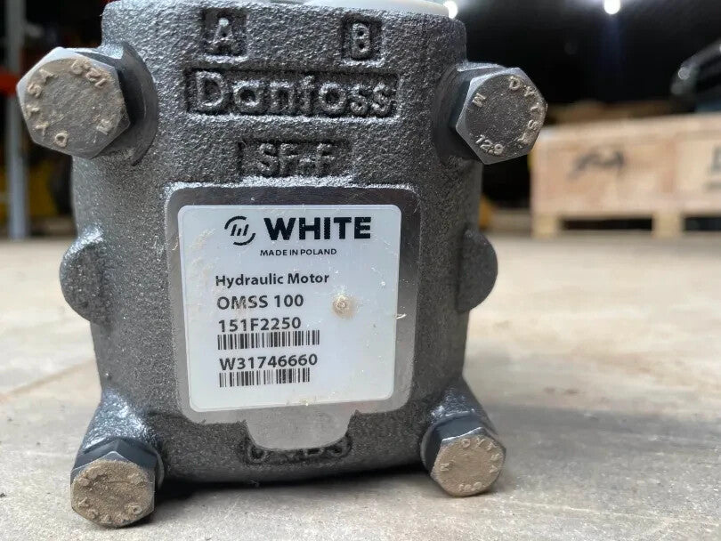 White 151F2250 OMSS 100 Hydraulic Motor
