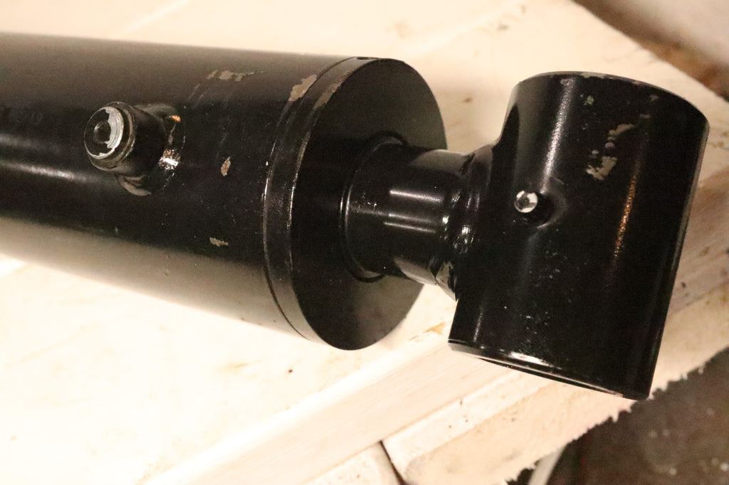 26820-302 322-399 BM 6723467 hydraulic cylinder