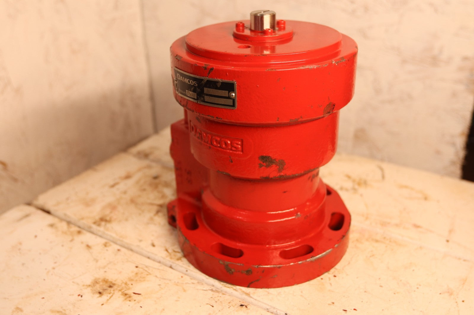Damcos BRC-1000-B1 Hydraulic Double-acting Balanced Rotary Actuator 160N1100DK
