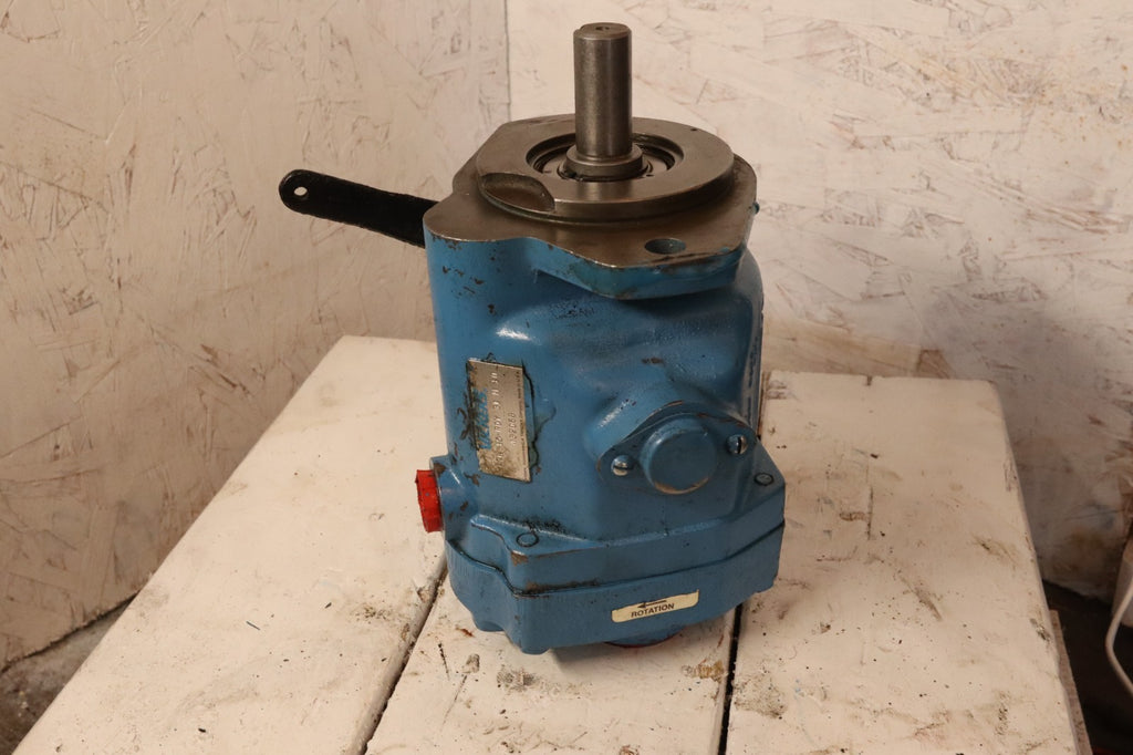 Vickers PVB 15 RDY 31 M 10 432068 Hydraulic Pump