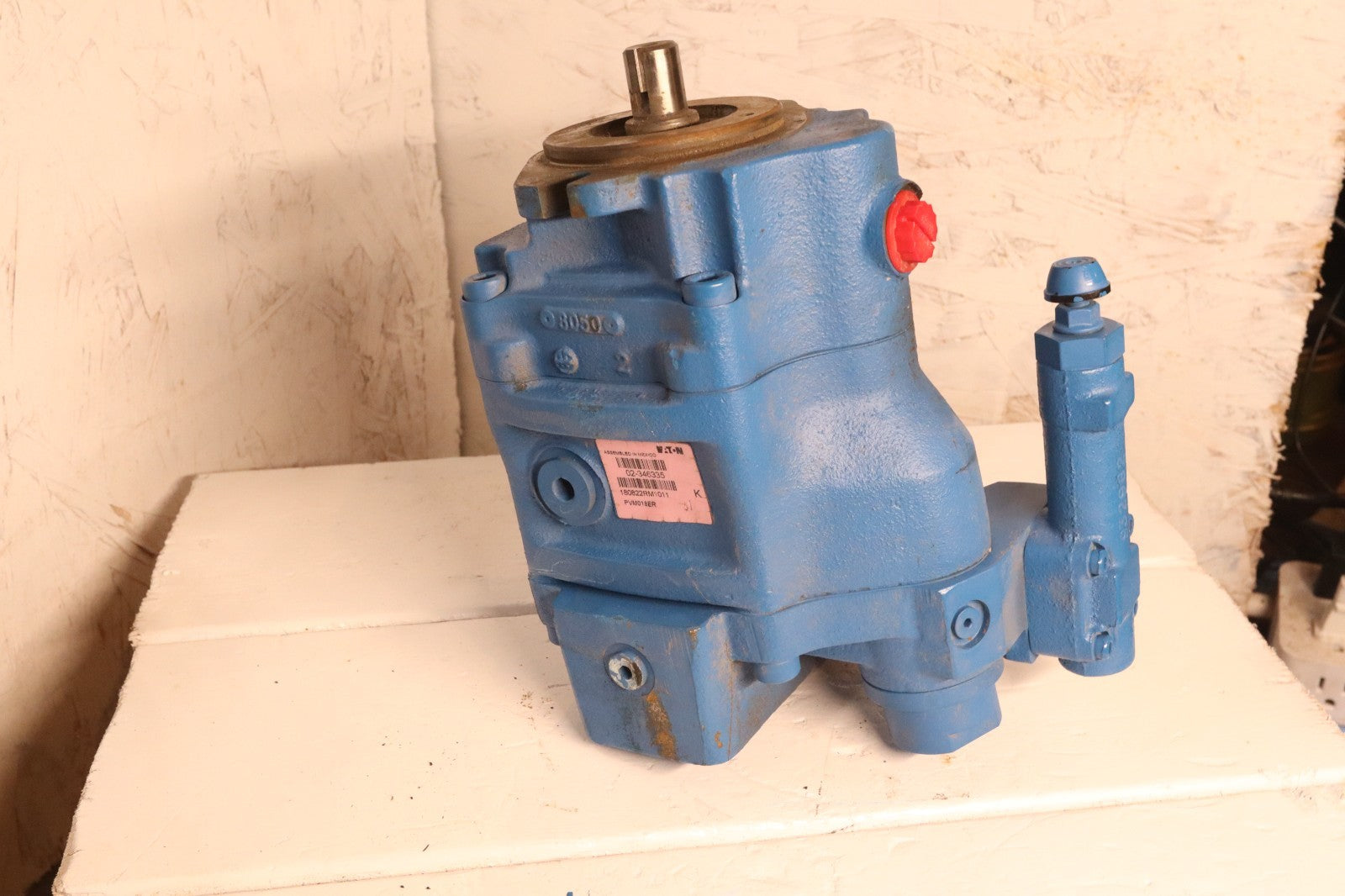 EATON PVM018ER Hydraulic Pump 123AL00909A