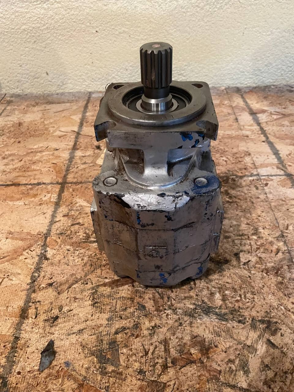 SunSource RM100A731ADNE20 Rebuilt Hydraulic Starter Motor