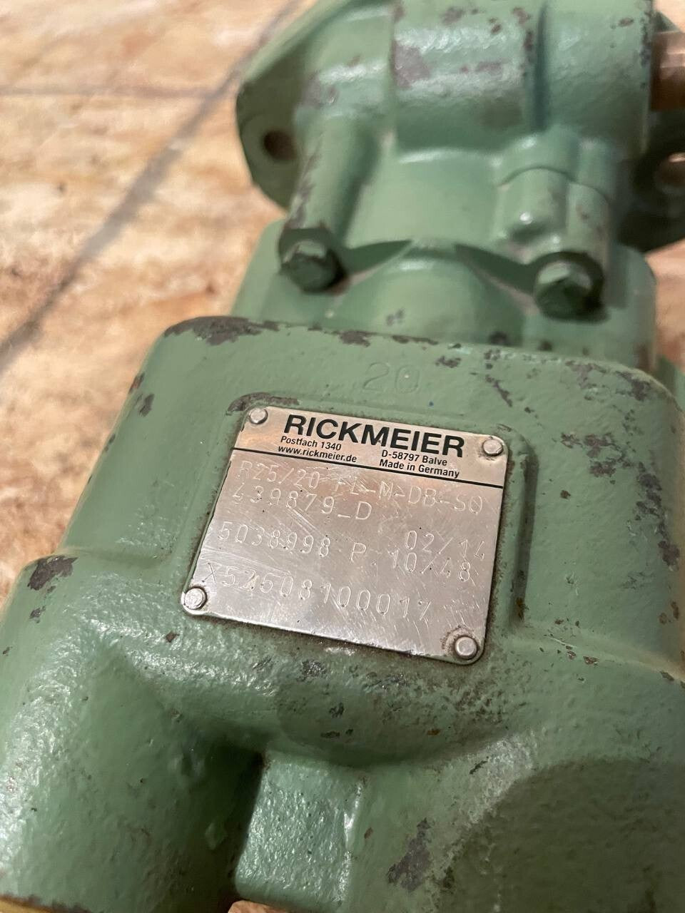 Rickmeier Fuel Pump With Integrated Pressure Control Valve 25/20 FL-M-D8-SO