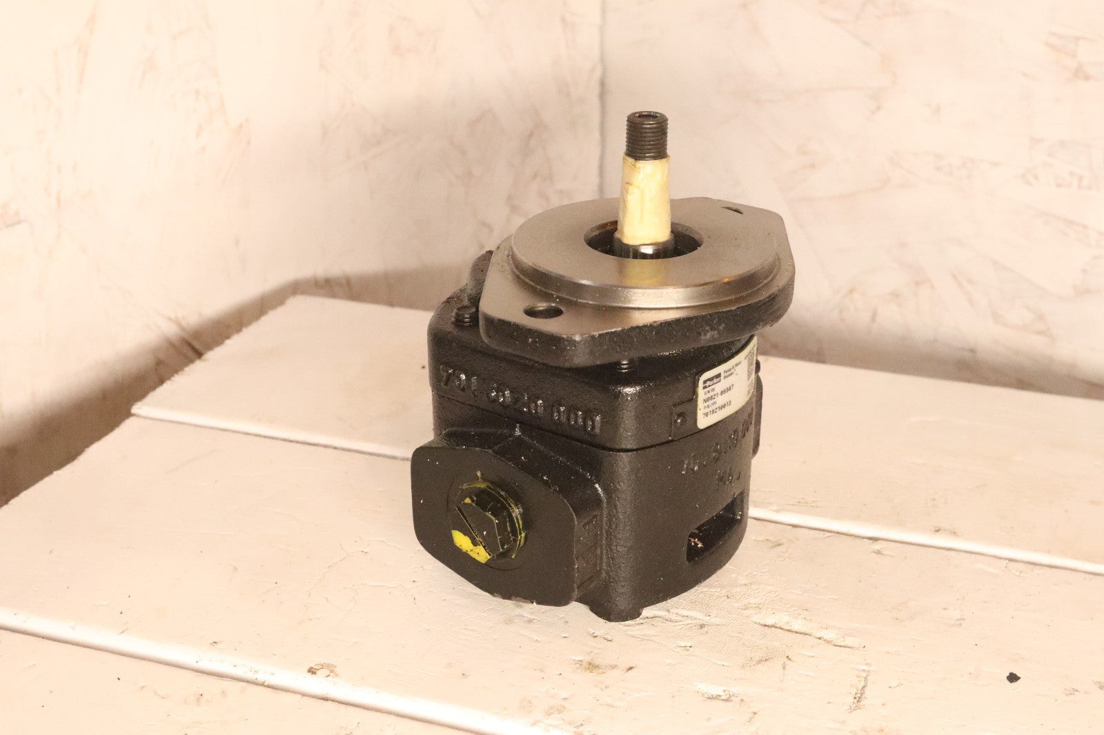 Parker Hydraulic Gear Pump P\N 7019210013 N0821-05567