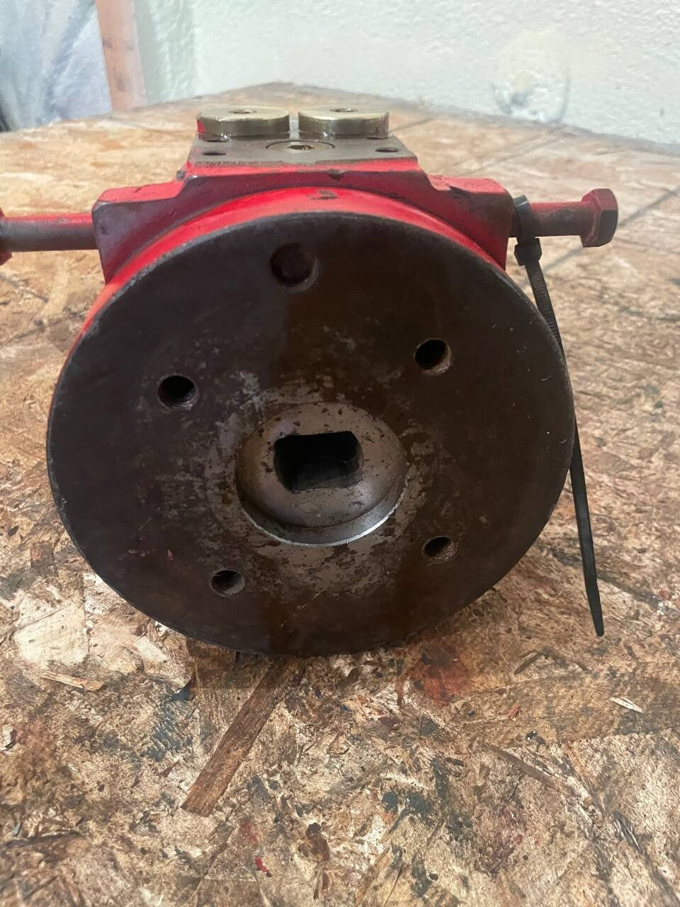 Damcos BRC-1000 B1 Hydraulic double-acting balanced rotary Actuator