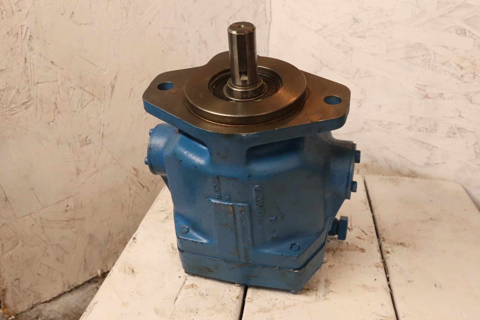 eaton PVB15-RSY Hydraulic Pump 02-341735
