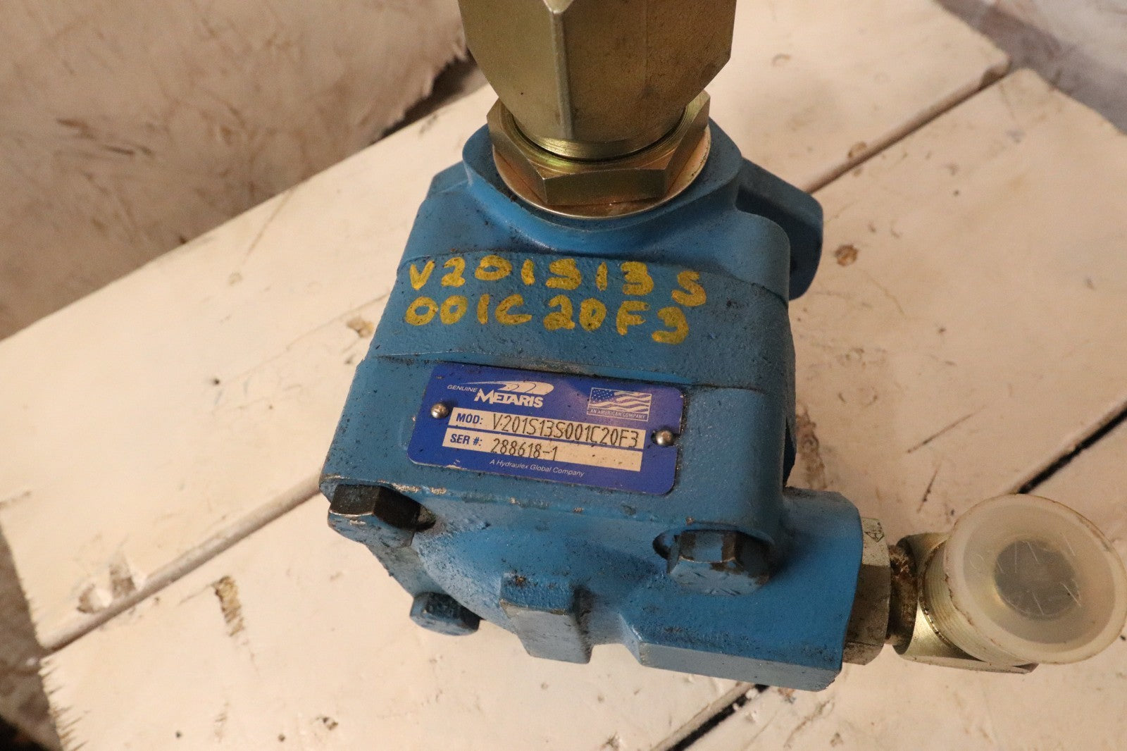 Genuine Metaris V201S13S001C20F3