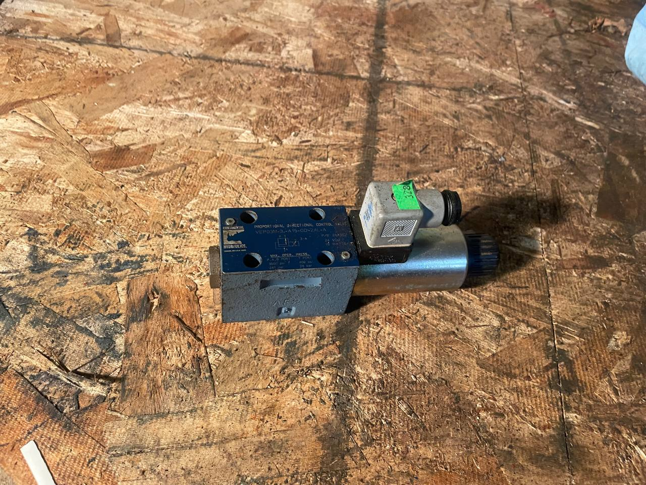 Continental HydraulicPropotianal Directional ControlValve VEP03M0-3-A15-GD-24L-A