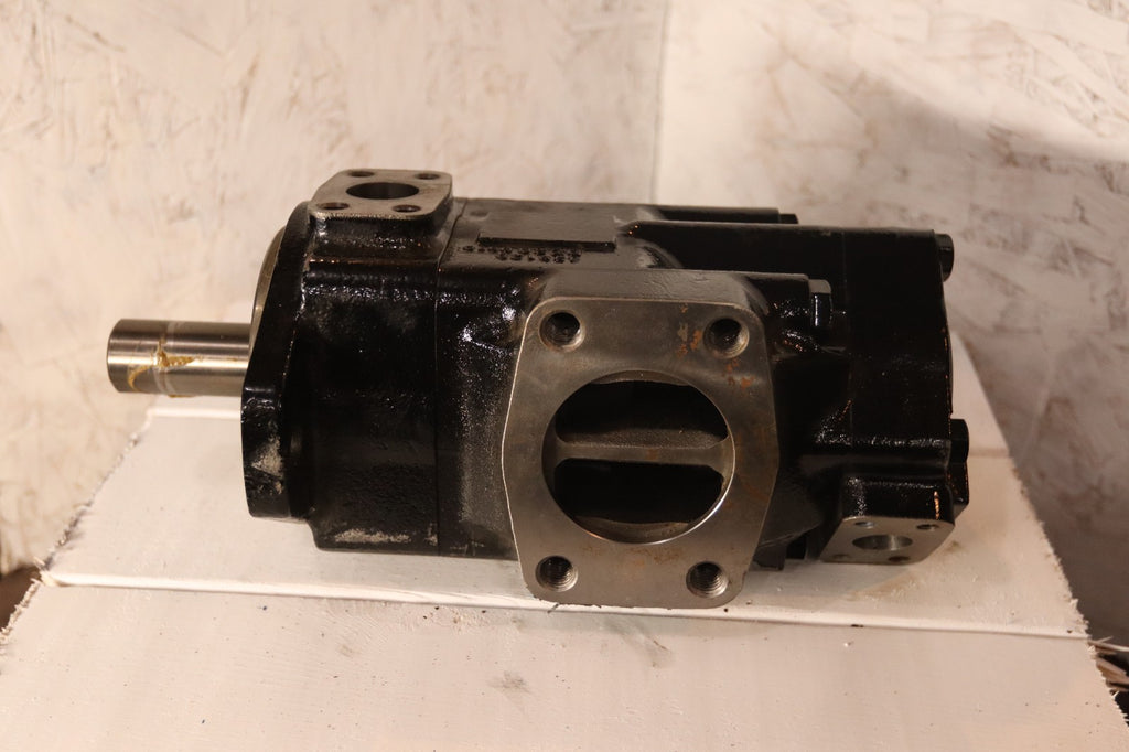 VICKERS 02-137315-V Model 3525V30A21 86DB 22R VANE PUMP – NEW