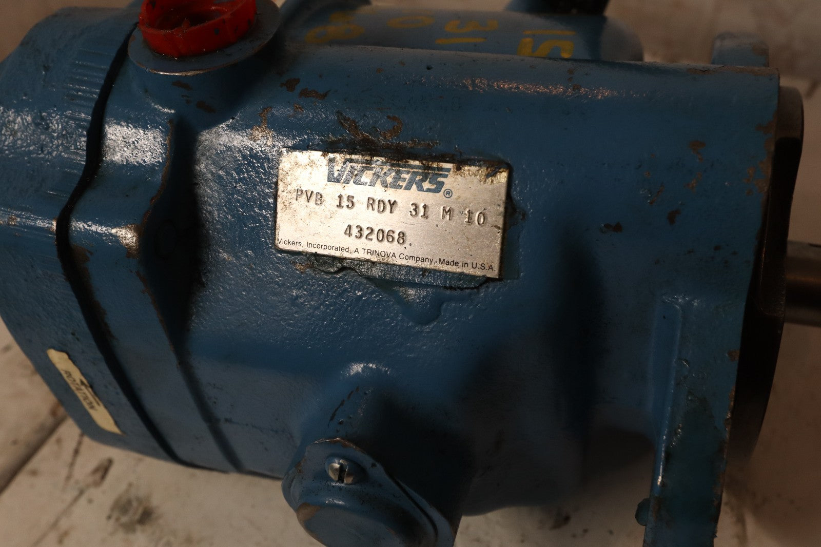 Vickers PVB 15 RDY 31 M 10 432068 Hydraulic Pump