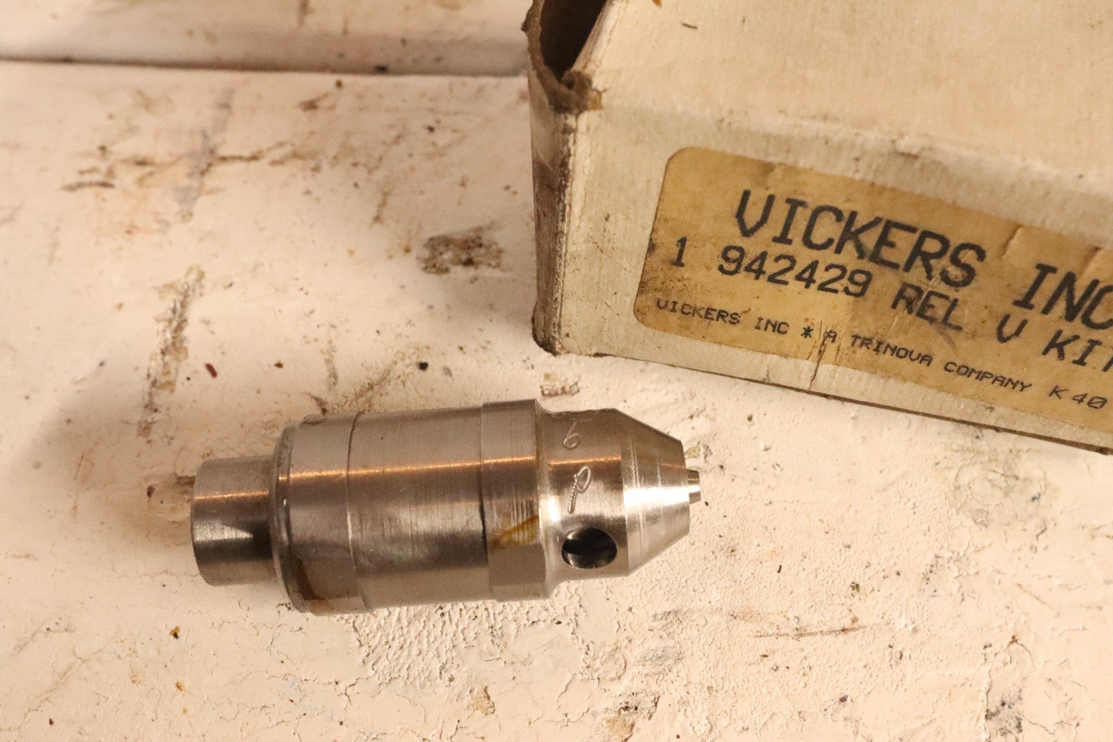 New OEM Vickers 1 942429 Relief Valve Kit