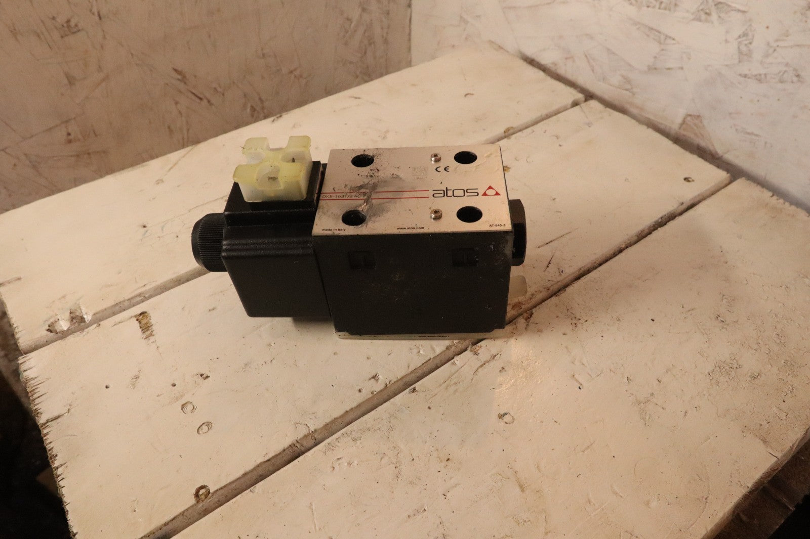 ATOS DKE-1631/2 AC 27 Solenoid directional valves