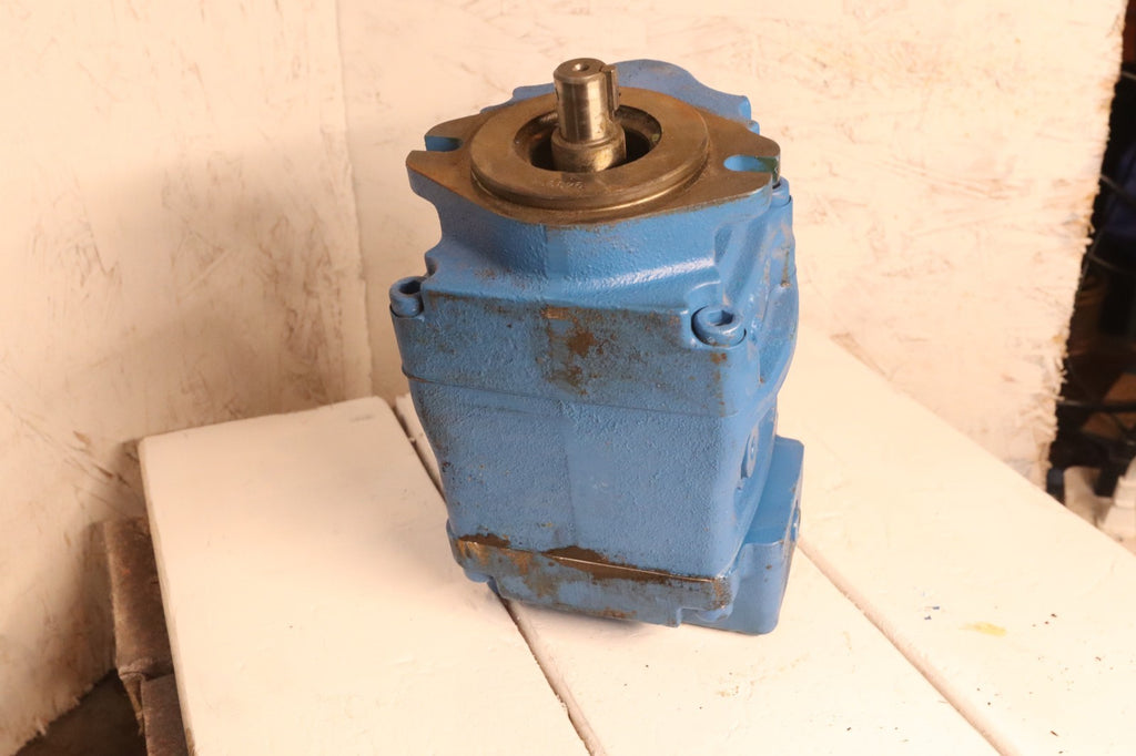 EATON PVM018ER Hydraulic Pump 123AL00909A