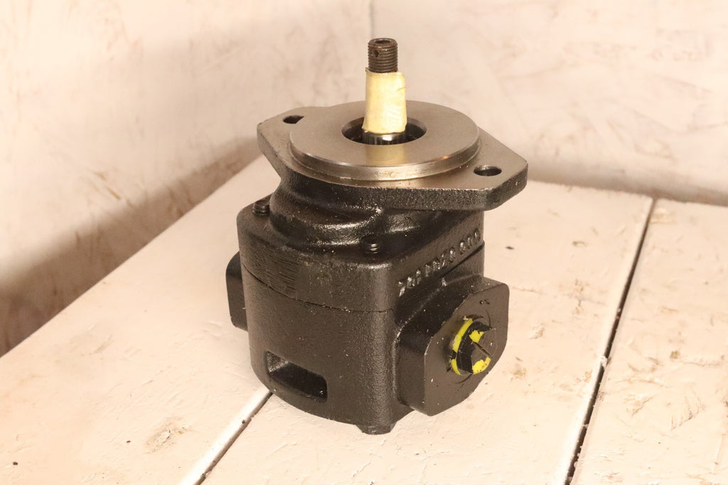 Parker Hydraulic Gear Pump P\N 7019210013 N0821-05567