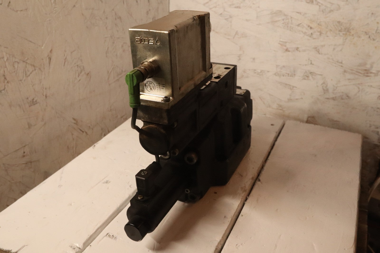 ATOS Proportional Valve DPZO-LEB-SN-NP-270-L5 10 Hydraulic Control Valve